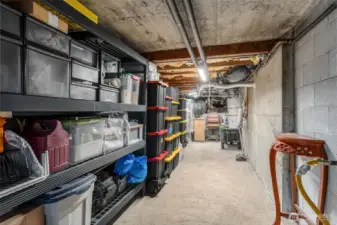 Lower storage area