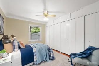 Second bedroom with even more closet space!