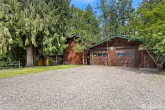 Barn/Stable and Garage