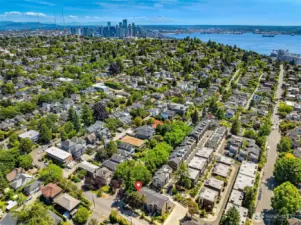 Come visit this impeccable residence where no detail has been overlooked — experience living at the pinnacle of Seattle’s finest.