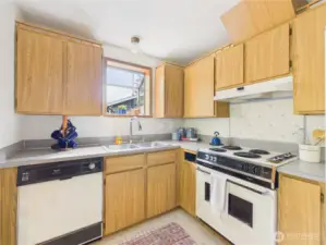 Efficient workspace allows to whip up a meal quickly.