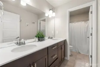Upper guest full bathroom