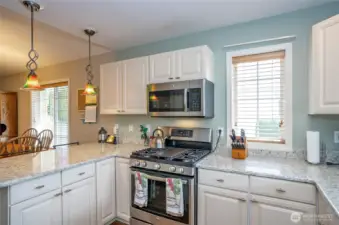 Cook with confidence and control on your high-quality gas stove.