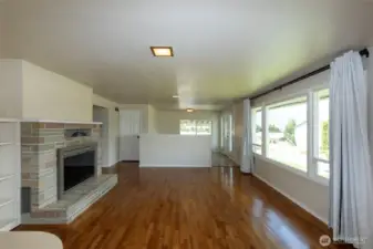 Living Room, entry