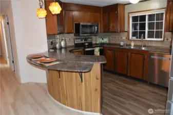 Open to living room w/eating space~