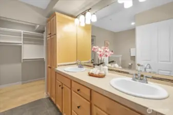 5 piece Primary Bath