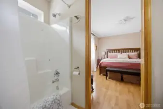 A view of the "like new" tub in the primary bathroom...everything in this condo is like brand new!