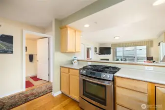 Gas range/oven makes cooking a breeze.