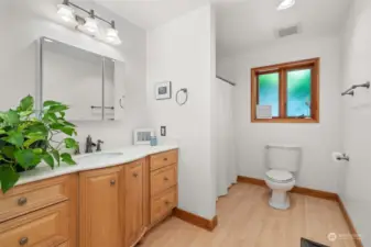 Full bathroom on the main level
