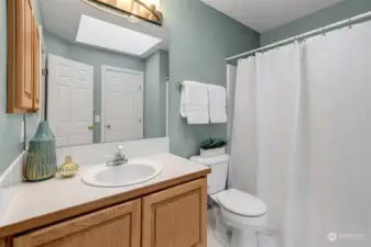 Full Bathroom