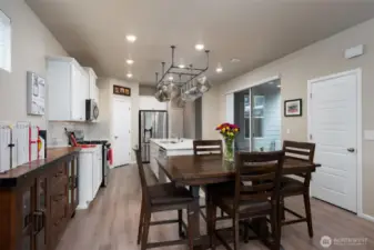 Plenty of room for dining area