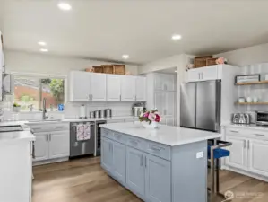 Recessed Lights along with Island Electrical Plug-ins for Your Electronic Devices.