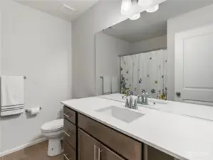 Full Guest Bathroom in between front bedrooms