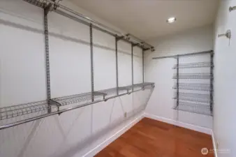 Walk-in Closet