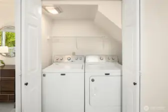 Washer/dryer on main floor.