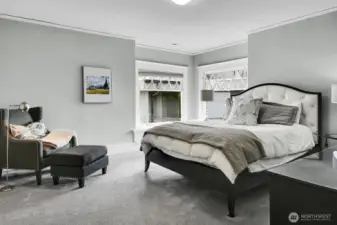 4th upper floor bedroom. Note that all the rooms are spacious and have the corner bench seats with storage beneath.
