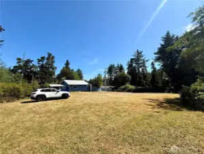 Imagine the possibilities with this huge lot!