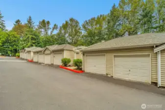 Detached Garage