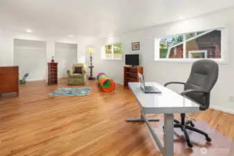 Second upper floor bedroom with ensuite