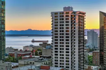 sunsets, elliot bay and olympic mountain views 17th floor NW corner home at ESCALA