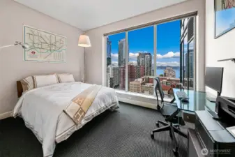 2nd bed has great views