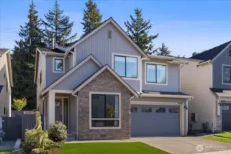 Modern 2710 Floor Plan with Main-Floor Bedroom & ¾ Bath
