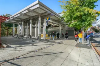 Light Rail just blocks away.