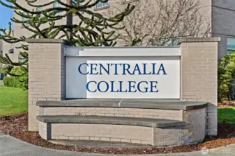 1 block from Centralia College Campus