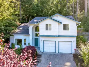 Tri-Level Home perched on .24 acres of Regatta Estates at Picnic Point Edmonds, Picnic Point Beach 1.2 miles, Meadowdale Beach 2.3 miles, Harbour Pointe Golf Club 3 miles, Costco 4.5 miles away