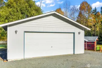 Detached 2 Car Garage