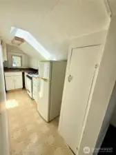 Unit Four Studio - Kitchen