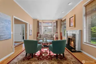 Paired with a gas fireplace, warming up for those colder evenings has never been easier.