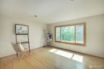 Bonus family/recreation room with peaceful natural views