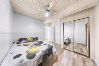2nd bedroom