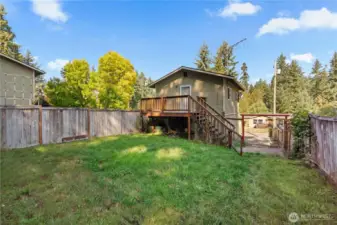 Private yard next to shop