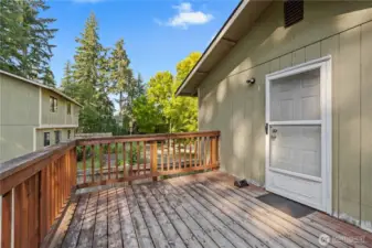 Flex room deck above garage