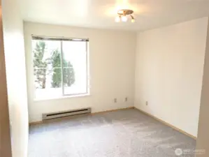 Bedroom w/newer carpet.