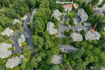 Larger view of the Woodinview community.