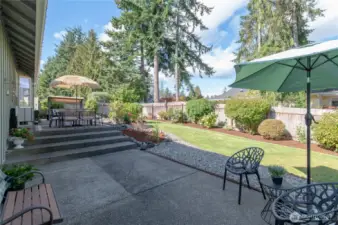 Set up your outdoor kitchen and show off your BBQ skills all season long!