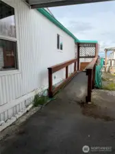 Side entrance with ramp