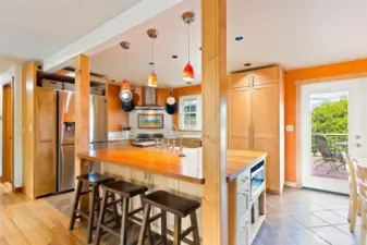Custom tiled, stove back splash