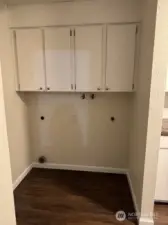 Laundry hook up