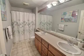 Upper Hall Full Bath