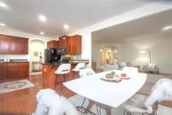 breakfast nook off kitchen