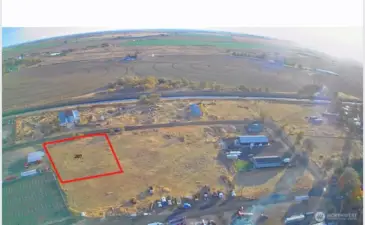 The property lines shown here are approximate and meant to provide a general idea of the location. Please conduct your own due diligence to obtain the exact property boundaries.