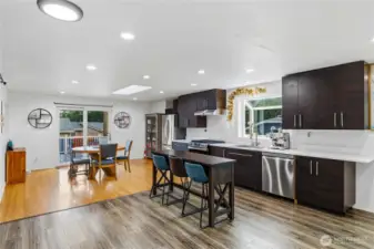 538 NW Ensign Drive - Kitchen & Dining Room