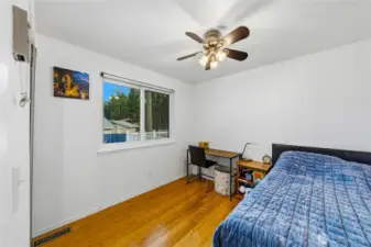 538 NW Ensign Drive - spacious bedroom