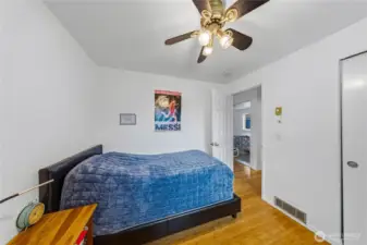 538 NW Ensign Drive- spacious bedroom