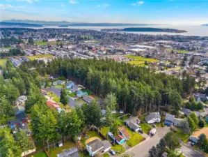 538 NW Ensign Drive - Fantastic location