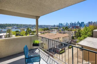 Covered deck with amazing 270° view - great for year round enjoyment of your morning coffee or dining al fresco